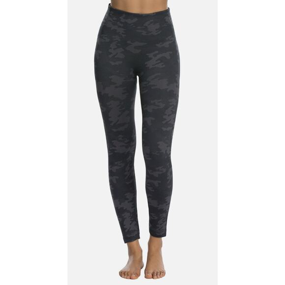 SPANX •S• LOOK AT ME NOW SEAMLESS LEGGINGS BLACK CAMO FL3515 Full Length High - Picture 3 of 8